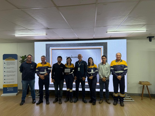 Hexagono recebe premio de melhor desempenho em ssma da samarco 1