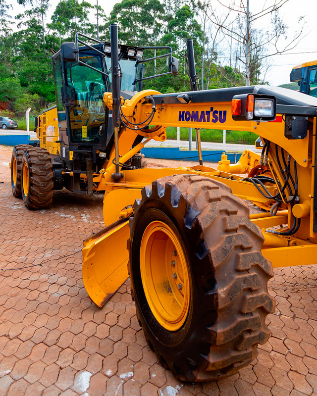 Hexagono e komatsu parceria global na construcao do futuro de minas 5