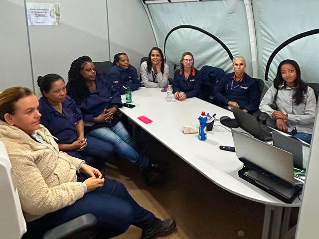 Informacao que protege no mes da mulher hexagono realiza palestra com delegada da delegacia da mulher de ouro preto 2