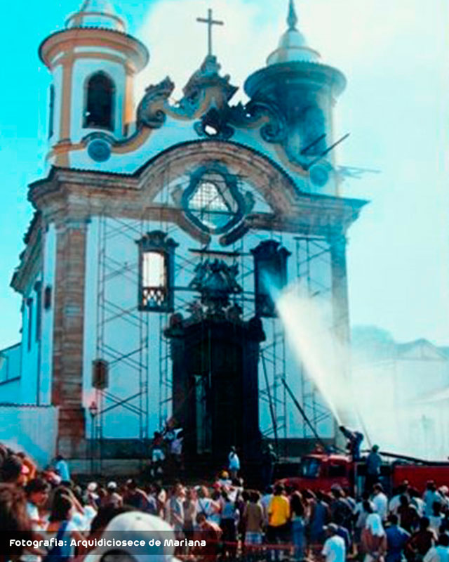 Reconstrucao e restauracao da igreja de nossa senhora do carmo em mariana mg apos incendio um marco na trajetoria da hexagono 4